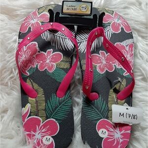 PINK DIAMONIQUE Hawaiian‎ Flip-flops   7/8:Meduim  9/10 L